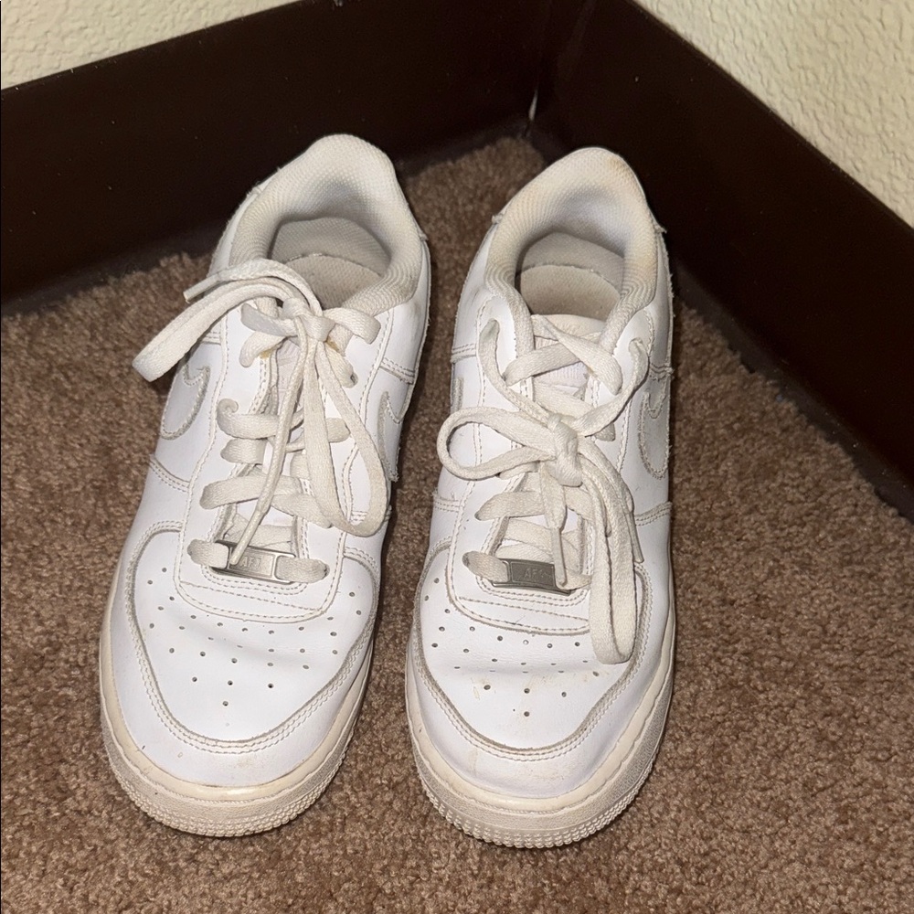Used AF1’s. 👟